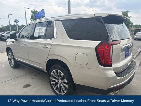 Used 2021 GMC Yukon Denali w/ Denali Premium Package AWD/4WD image 5