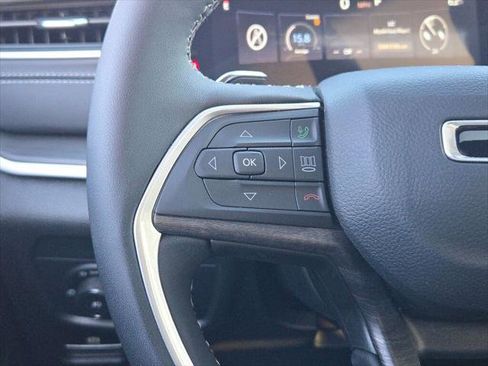 New 2025 Jeep Grand Cherokee Limited w/ Black Appearance Package image 31