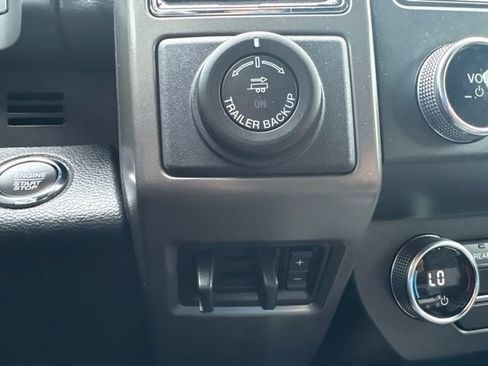 Used 2020 Ford Expedition XLT RWD image 13