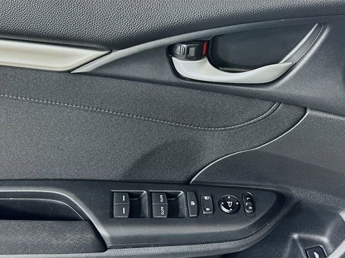 Used 2019 Honda Civic EX image 16