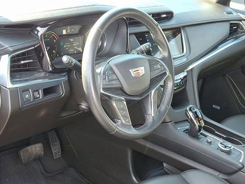 Certified 2023 Cadillac XT5 Premium Luxury image 15