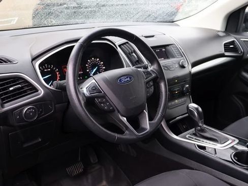 Used 2017 Ford Edge SEL AWD/4WD image 10