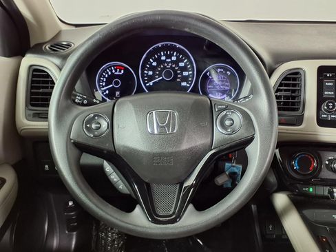 Used 2018 Honda HR-V LX image 23