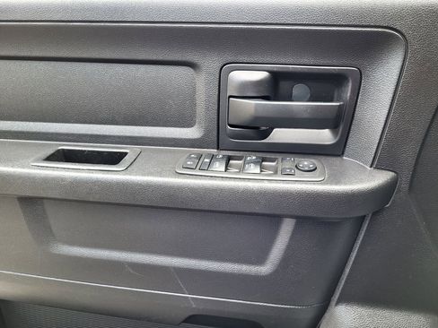Used 2014 RAM 1500 Express AWD/4WD image 26