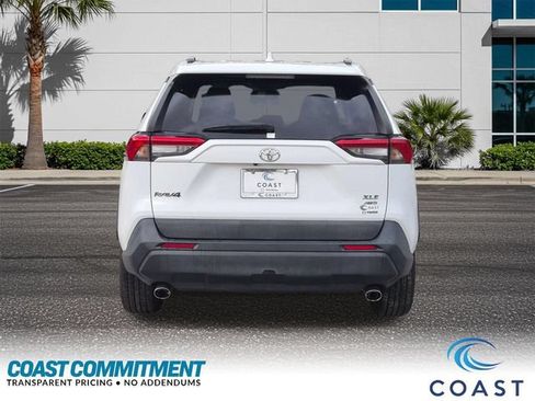 Used 2021 Toyota RAV4 XLE w/ XLE Grade Weather Package AWD/4WD image 7