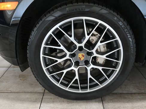 Used 2018 Porsche Macan S image 31
