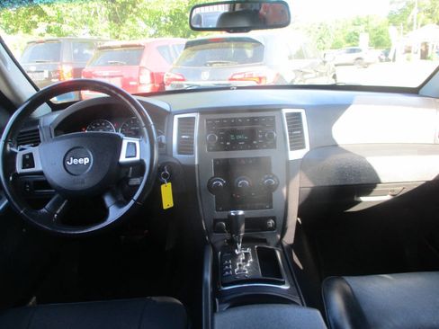 Used 2008 Jeep Grand Cherokee Laredo image 9