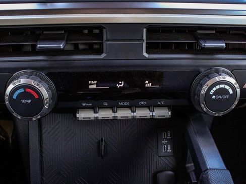 Used 2024 Toyota Tacoma SR5 image 21