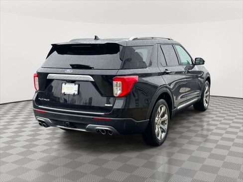 Used 2020 Ford Explorer Platinum w/ Premium Technology Package image 4