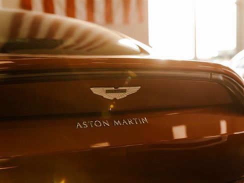 Used 2020 Aston Martin V8 Vantage Coupe image 12