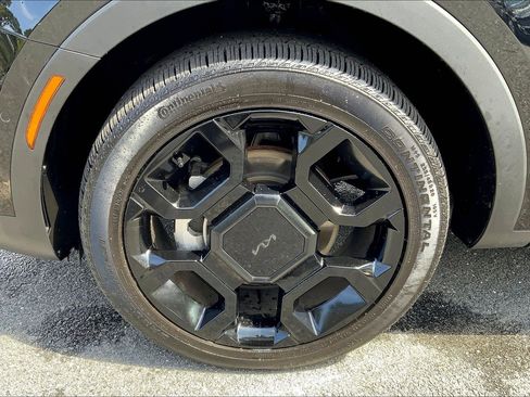 Used 2025 Kia Sorento SX Prestige w/ Olive Brown Leather Package image 10