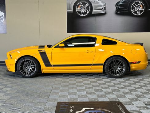 Used 2013 Ford Mustang Boss 302 w/ Boss 302 Accessory Pkg RWD image 7