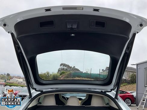 Used 2018 Tesla Model S 75D AWD/4WD image 9
