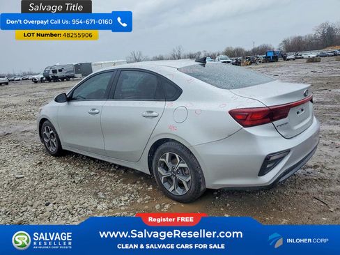 Used 2019 Kia Forte LXS FWD image 3