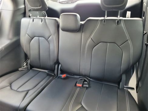 New 2026 Chrysler Voyager LX image 6