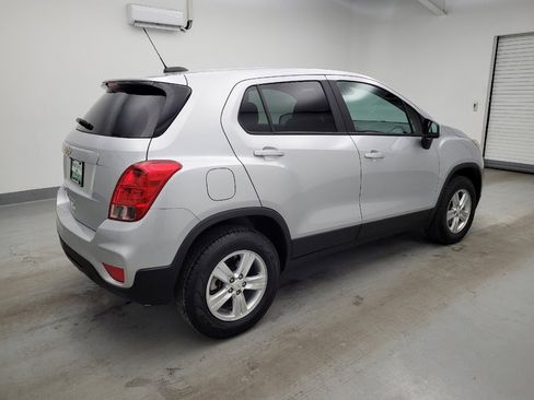 Used 2021 Chevrolet Trax LS w/ Tint and Cruise Package AWD/4WD image 10