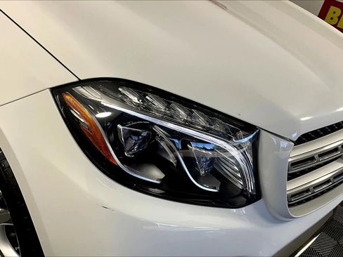 Used 2018 Mercedes-Benz GLS 450 4MATIC image 25