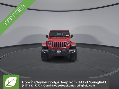 Certified 2020 Jeep Gladiator Overland AWD/4WD image 10