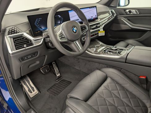 New 2026 BMW X5 M60i w/ Executive Package image 4