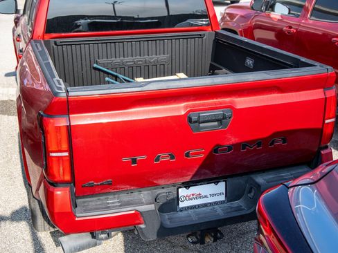 Used 2025 Toyota Tacoma SR5 image 11