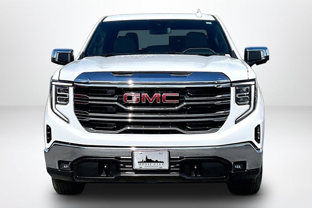Used 2025 GMC Sierra 1500 SLT AWD/4WD image 2