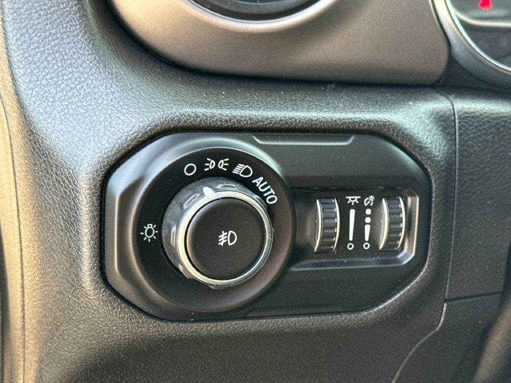 Used 2020 Jeep Wrangler Unlimited Sport AWD/4WD image 23