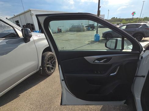 Used 2025 Chevrolet Blazer LT AWD/4WD image 7