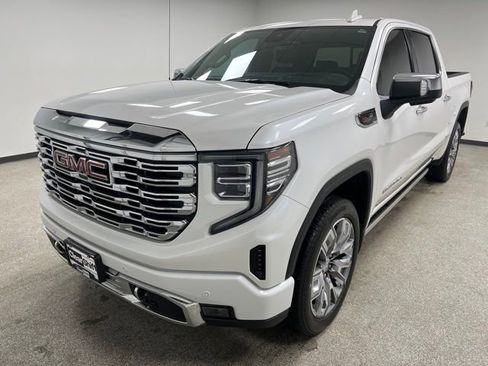Used 2023 GMC Sierra 1500 Denali w/ Denali Reserve Package image 4
