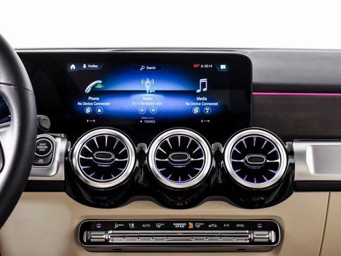 Certified 2023 Mercedes-Benz GLB 250 image 32