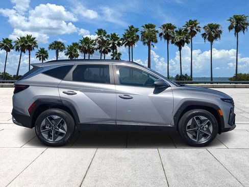 Used 2025 Hyundai Tucson SEL AWD/4WD image 3