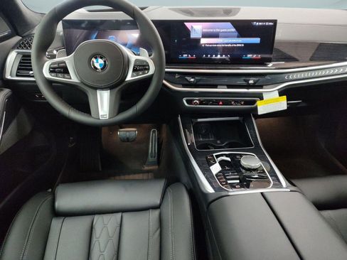 Used 2026 BMW X5 xDrive40i w/ M Sport Package image 22