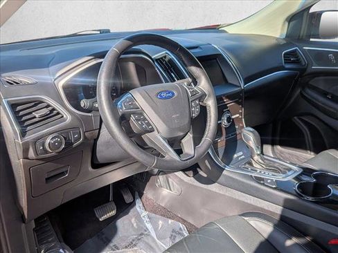 Used 2017 Ford Edge Titanium w/ Equipment Group 302A image 10
