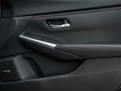 New 2025 Nissan Sentra SR w/ SR Premium Package image 8