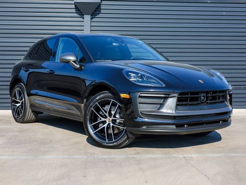 Certified 2026 Porsche Macan Turbo AWD/4WD image 9