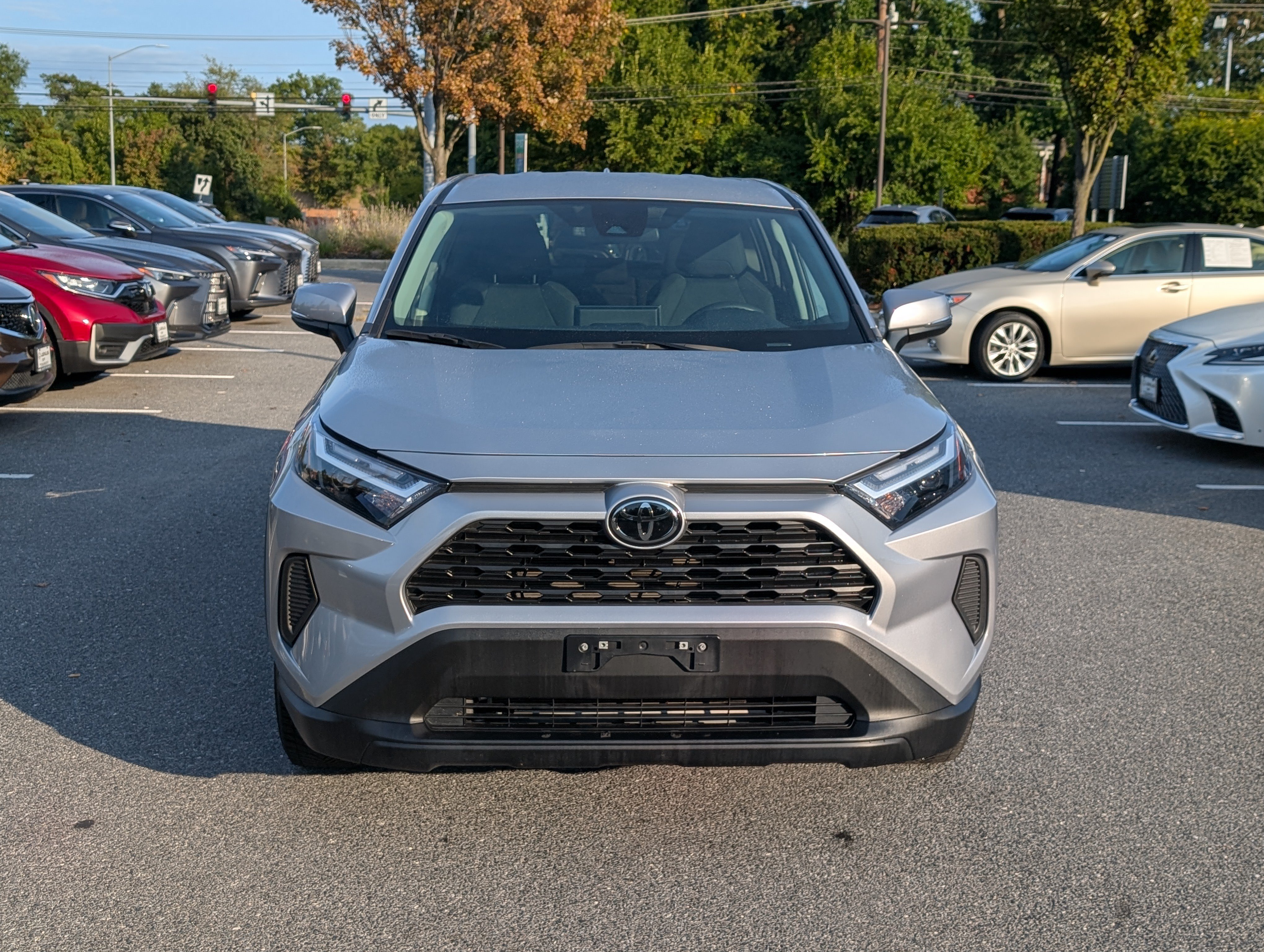 Used 2024 Toyota RAV4 LE AWD/4WD image 8