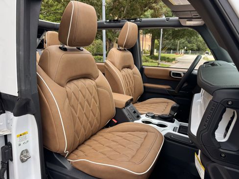 Used 2025 Ford Bronco Outer Banks image 23