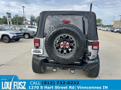 Used 2018 Jeep Wrangler Unlimited Sport S AWD/4WD image 6