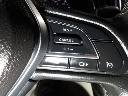 Used 2018 INFINITI Q50 Luxe w/ Essential Package (3.0T Luxe) AWD/4WD image 20
