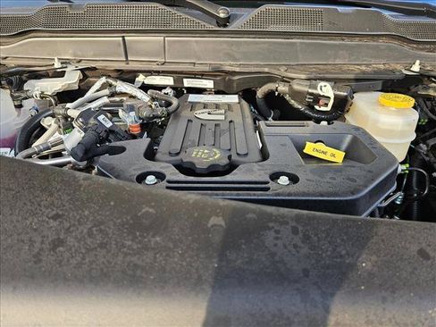 New 2026 RAM 2500 Tradesman AWD/4WD image 17