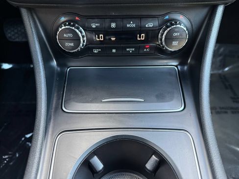 Used 2019 Mercedes-Benz GLA 250 4MATIC image 19