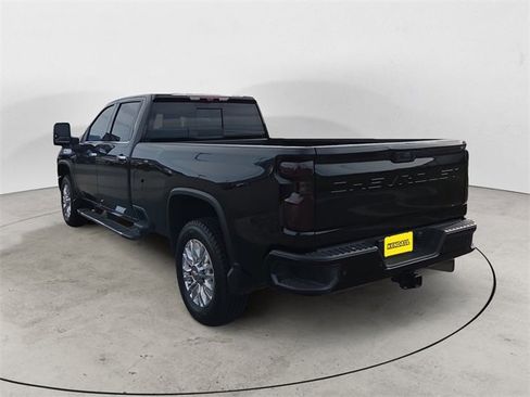 Used 2021 Chevrolet Silverado 3500 High Country w/ Technology Package image 3