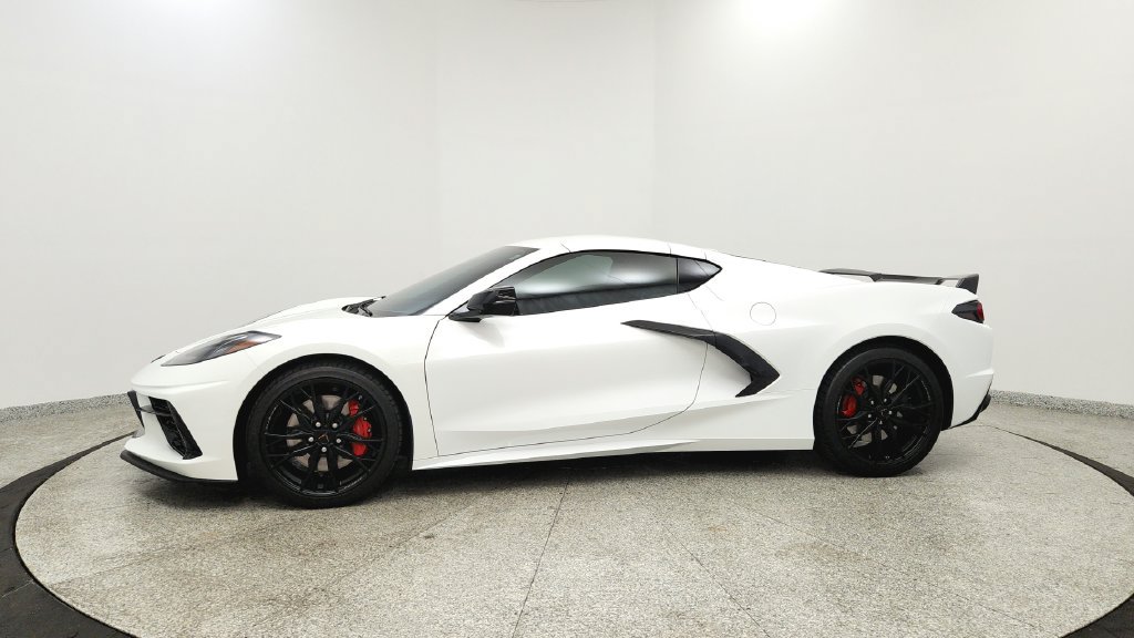 Used 2023 Chevrolet Corvette Stingray Premium Cpe w/ Z51 Performance Package RWD image 2