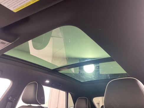 New 2026 Volkswagen Atlas Cross Sport SEL Premium R-Line image 18