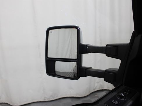 Used 2013 Ford F250 Platinum w/ FX4 Off Road Pkg AWD/4WD image 9