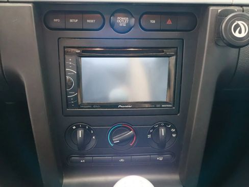 Used 2006 Ford Mustang GT image 21