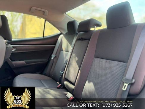 Used 2017 Toyota Corolla LE image 8