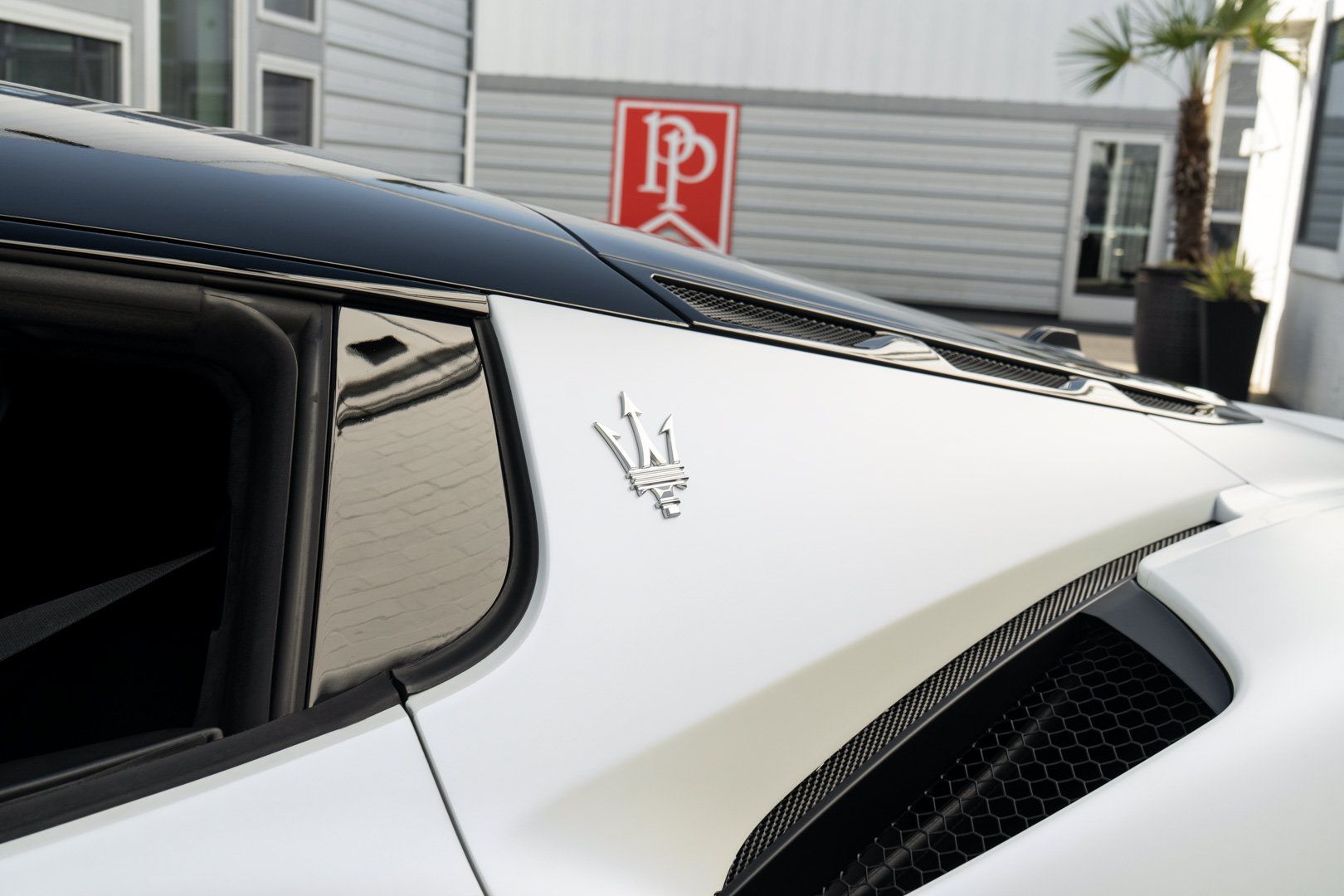 Used 2023 Maserati MC20 Coupe RWD image 7