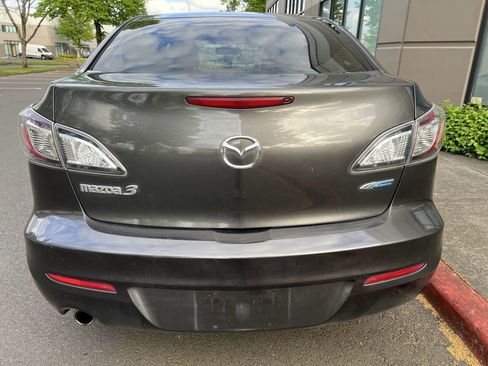 Used 2013 MAZDA MAZDA3 i Touring FWD image 4