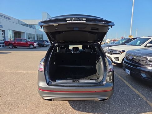 Used 2020 Lincoln Nautilus Reserve w/ Equipment Group 201A AWD/4WD image 9