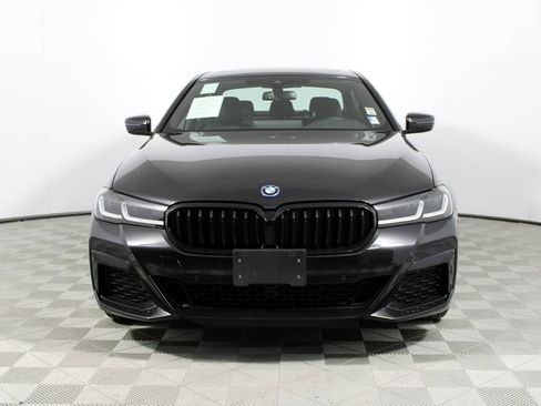 Used 2023 BMW 530e w/ M Sport Package image 40